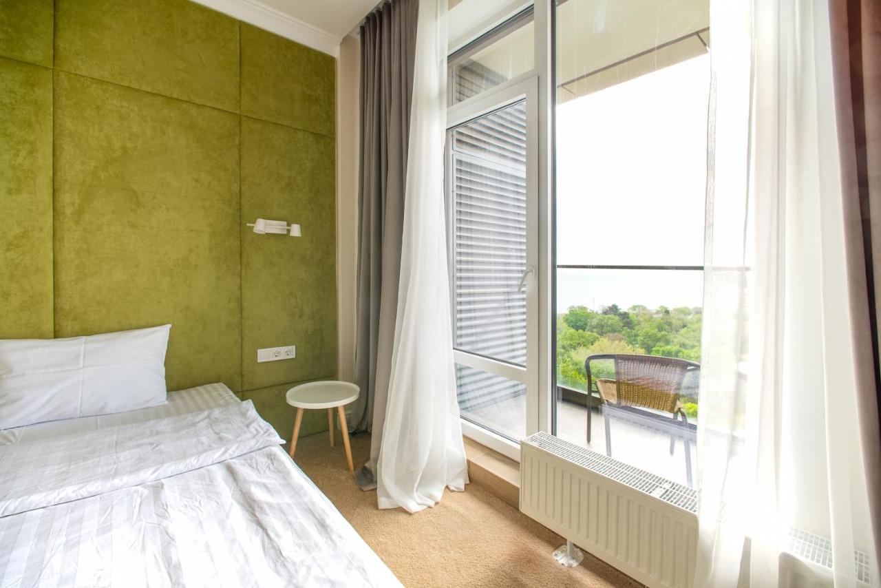 Apart Hotel Greenwood Near Sea 오데사 외부 사진