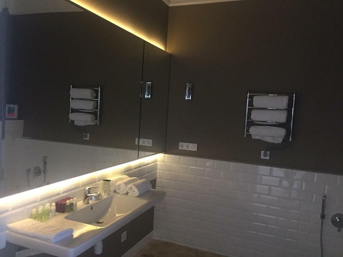 Apart Hotel Greenwood Near Sea 오데사 외부 사진